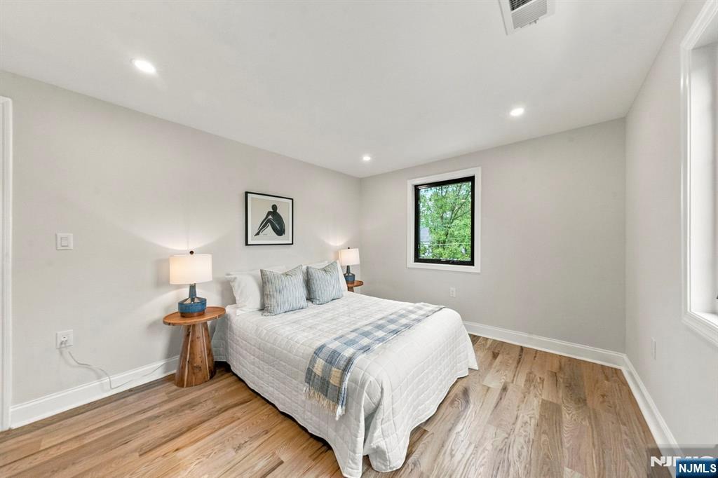 99 Park Avenue Property Photo 17