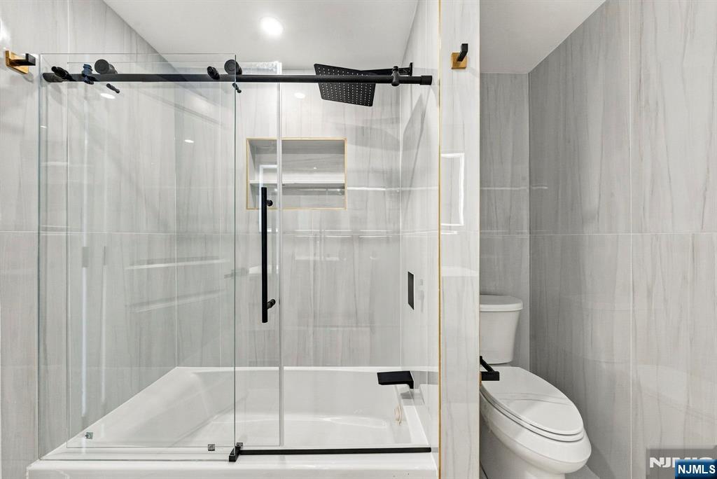 99 Park Avenue Property Photo 21