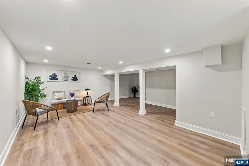 99 Park Avenue Property Photo 22