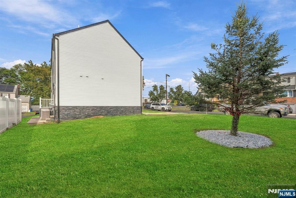 99 Park Avenue Property Photo 31