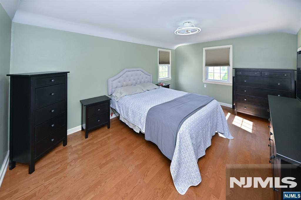 137 E Magnolia Avenue Property Photo 9