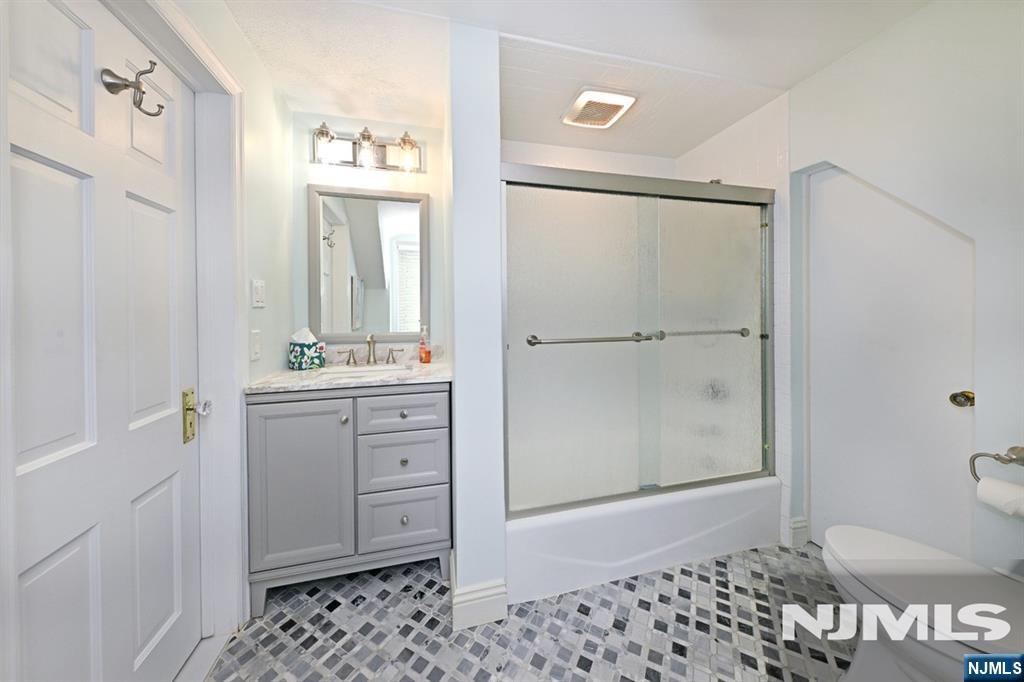 137 E Magnolia Avenue Property Photo 13