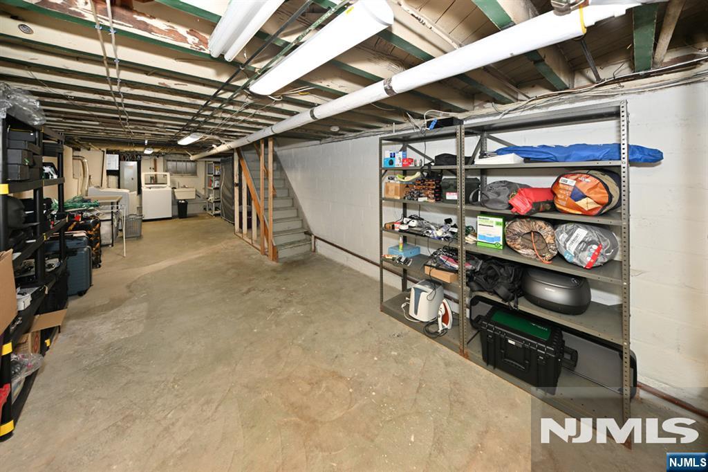 137 E Magnolia Avenue Property Photo 19