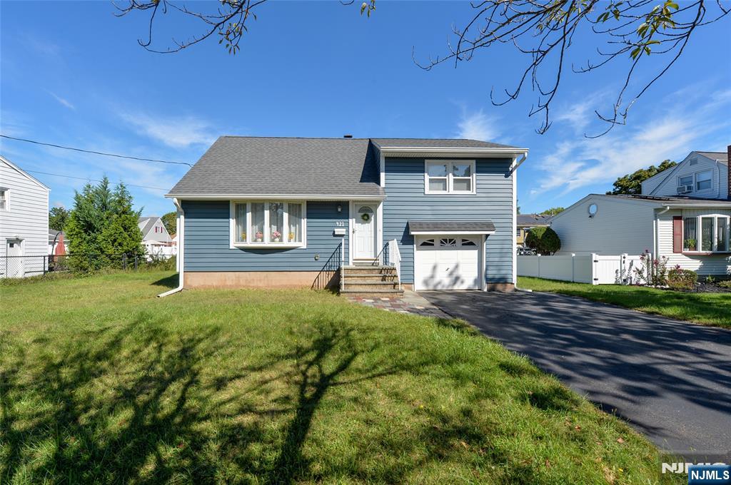 421 Hegi Drive Property Photo 1