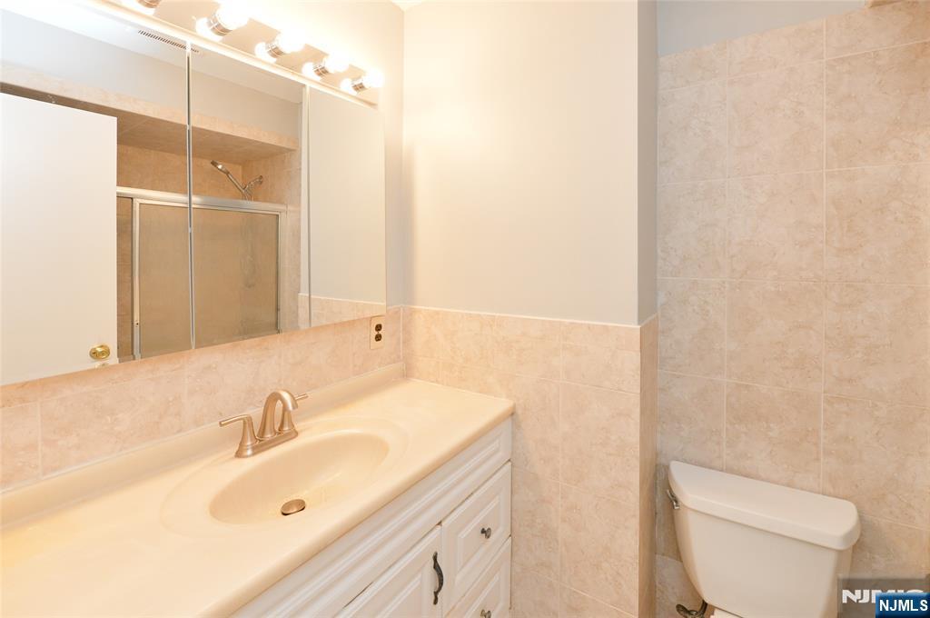 85 Primrose Lane B Property Photo 14
