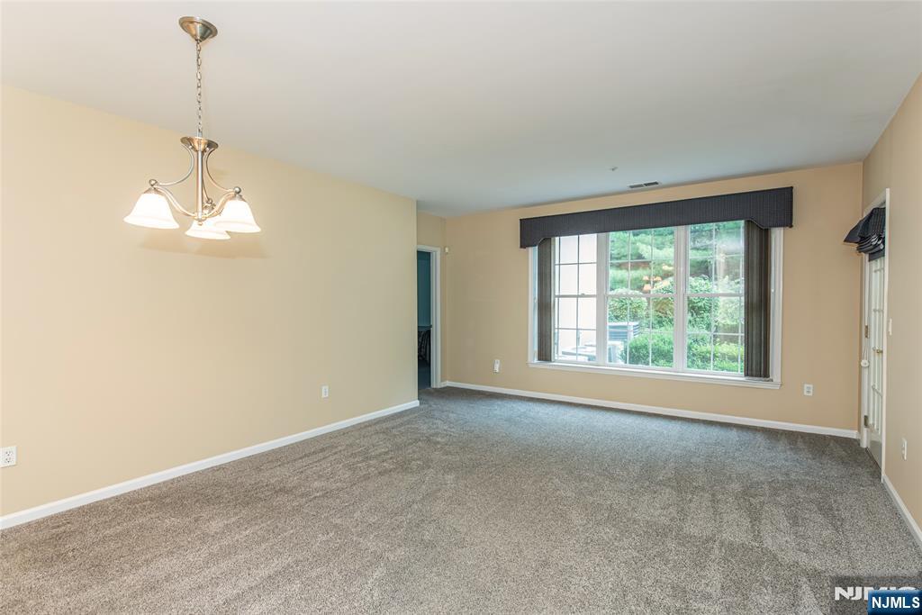 1115 Hamilton Drive Property Photo 8
