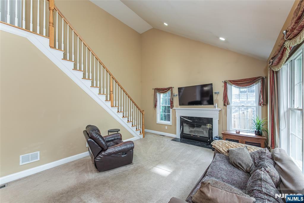 4 Hunter Drive Property Photo 14