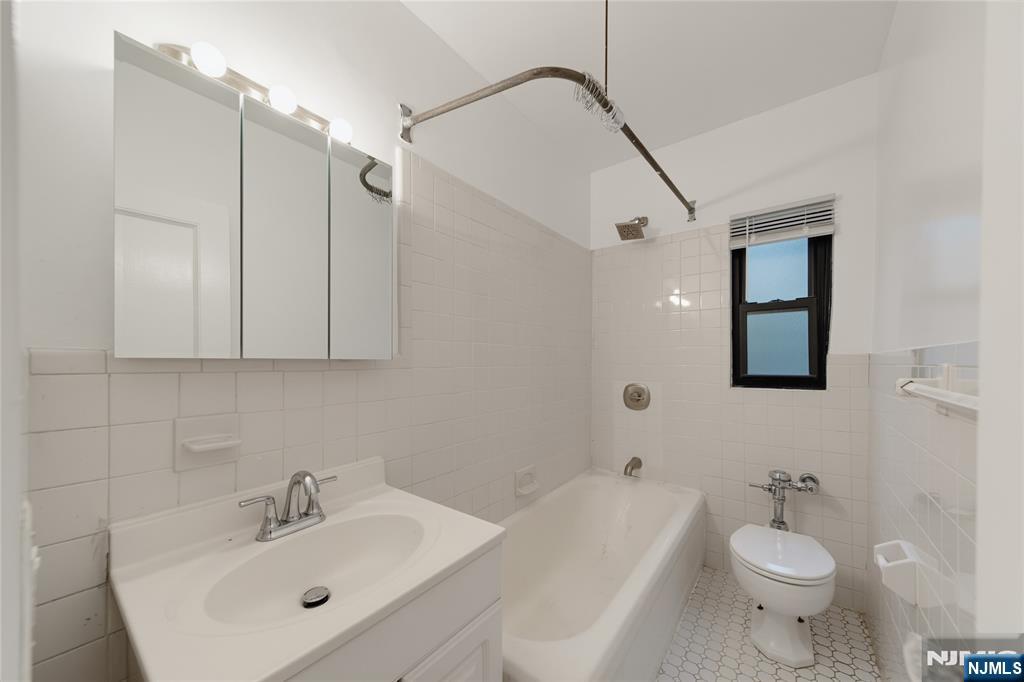81 Chester Place K2c Property Photo 17