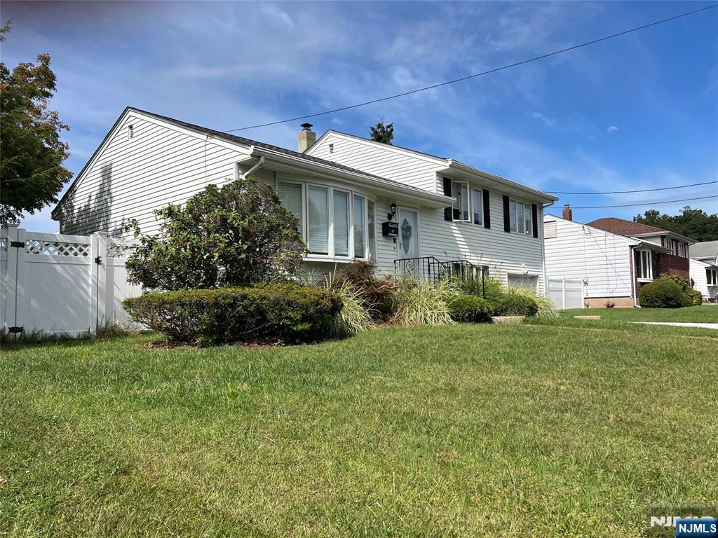 58 Harding Avenue Property Photo 2
