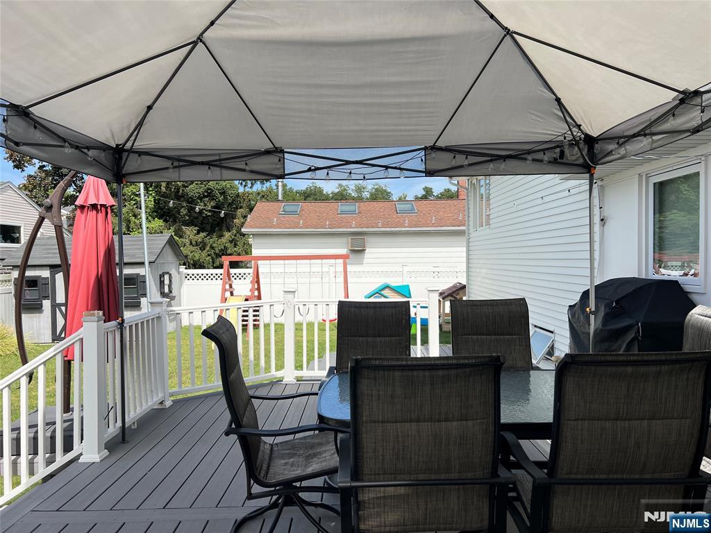 58 Harding Avenue Property Photo 11