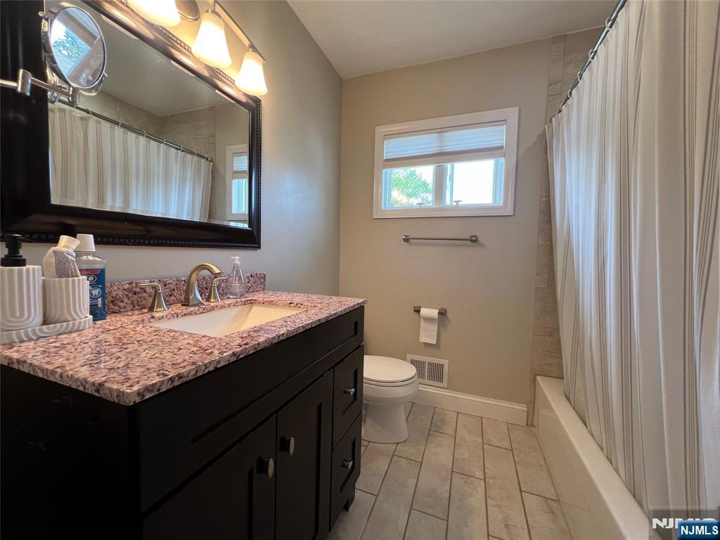 58 Harding Avenue Property Photo 27