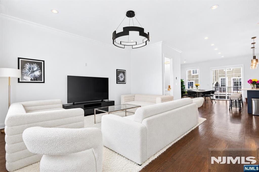 18 Parkside Lane Property Photo 4