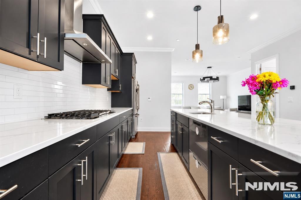 18 Parkside Lane Property Photo 10