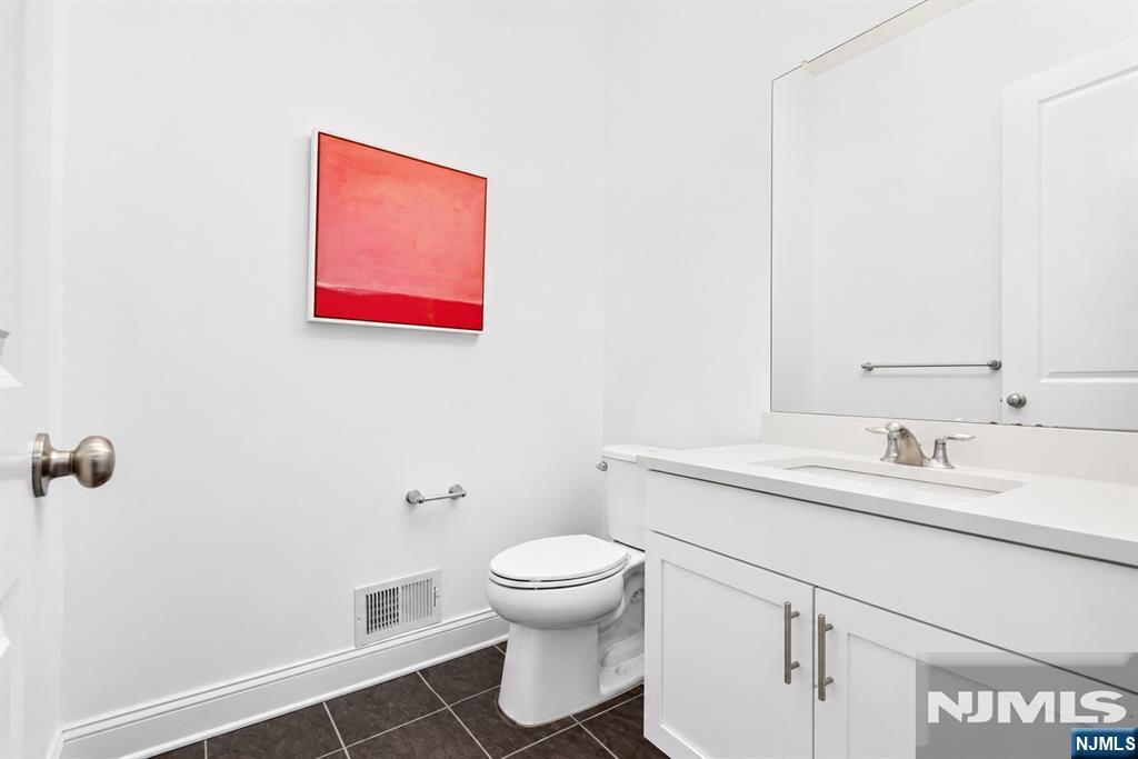 18 Parkside Lane Property Photo 11