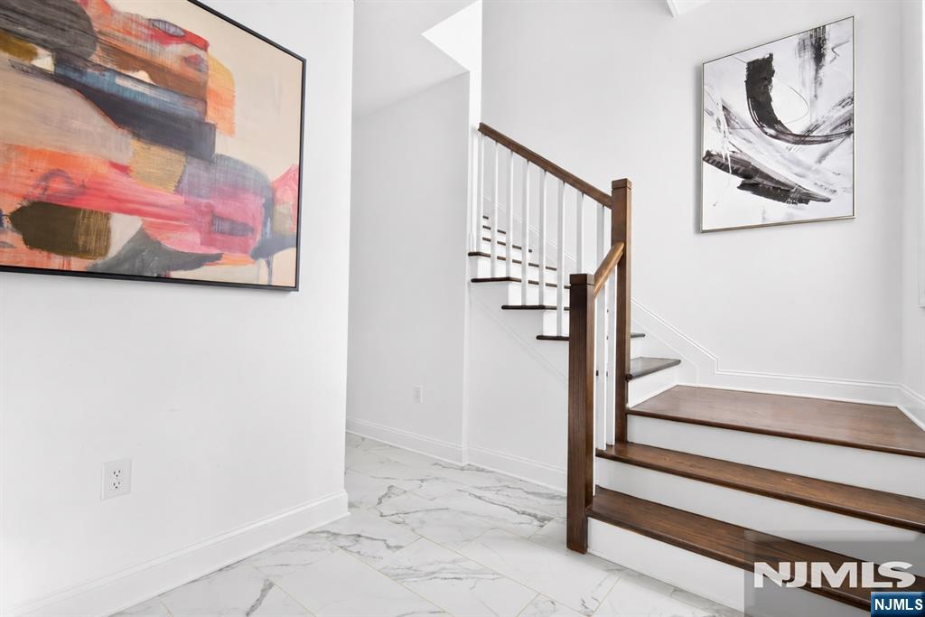 18 Parkside Lane Property Photo 12