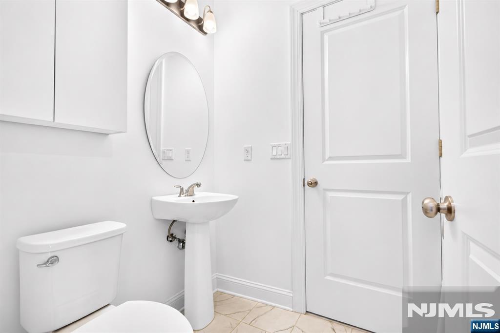 18 Parkside Lane Property Photo 20