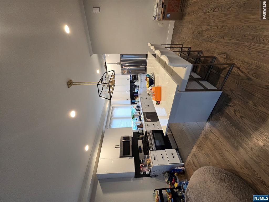 21 Summit Street Property Photo 29