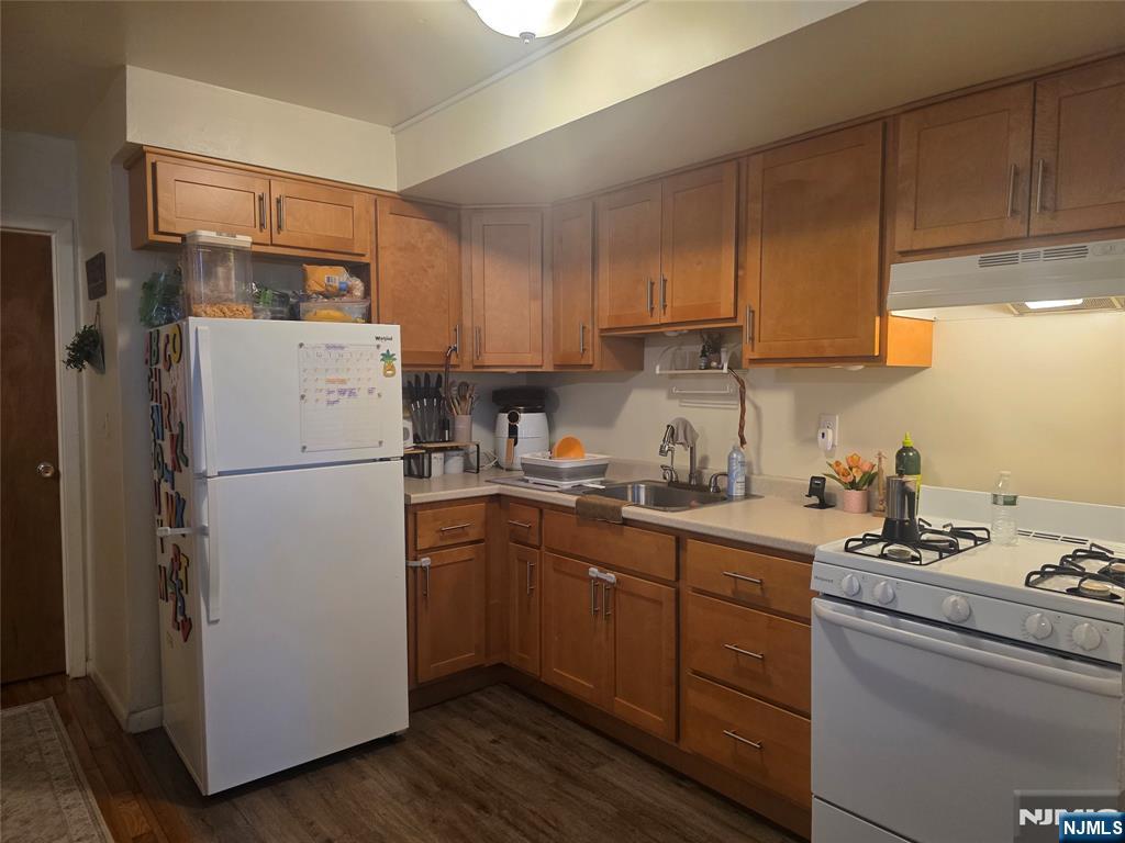473 Grand Avenue Property Photo 8