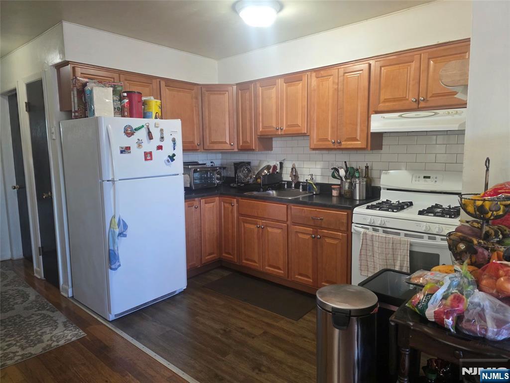 473 Grand Avenue Property Photo 12