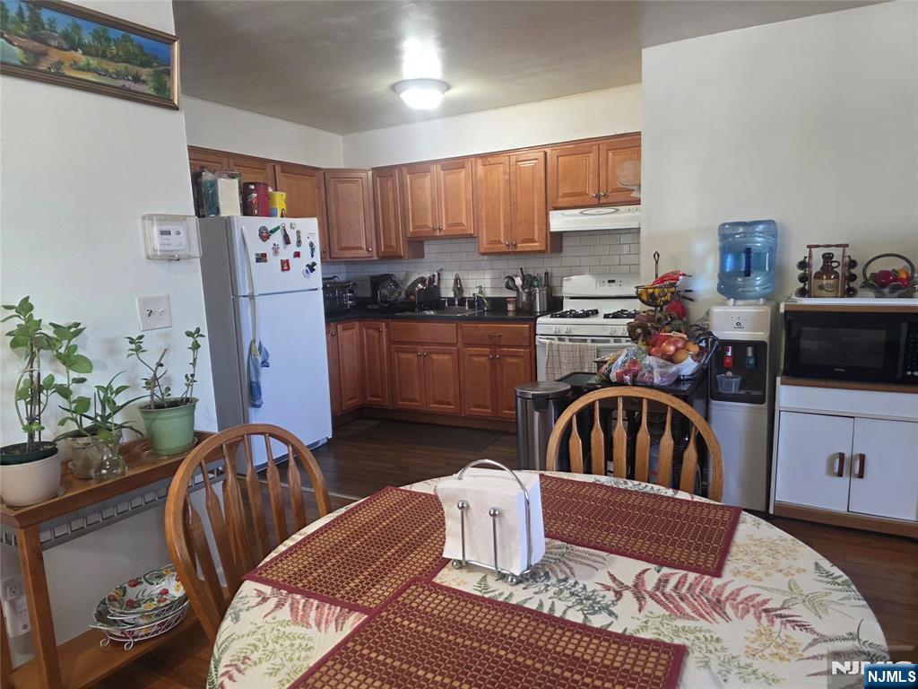 473 Grand Avenue Property Photo 14