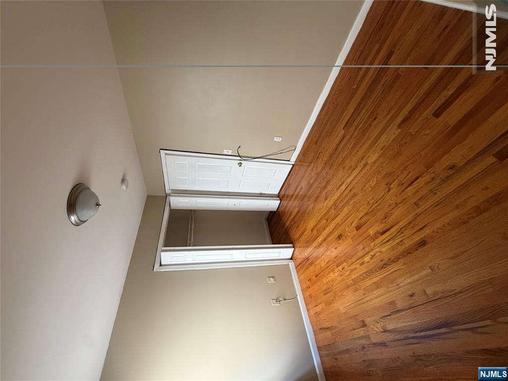 389 21st Street Property Photo 13