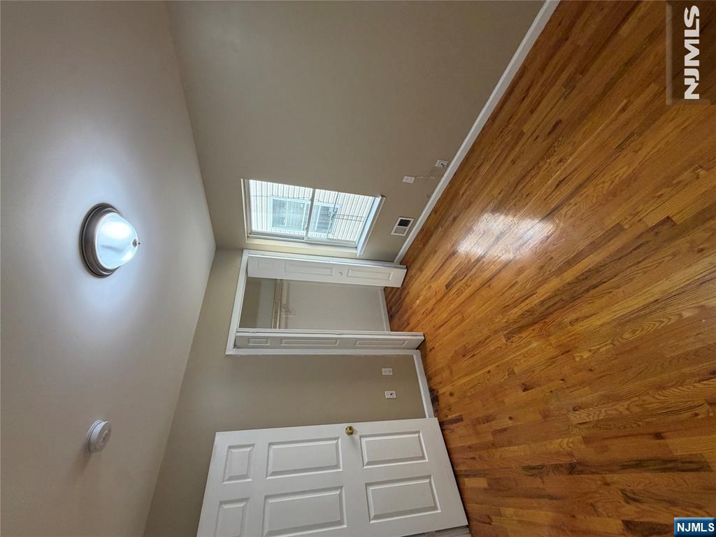 389 21st Street Property Photo 16