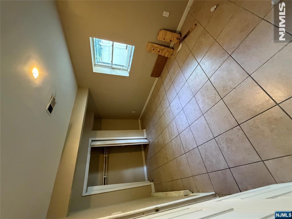 389 21st Street Property Photo 28