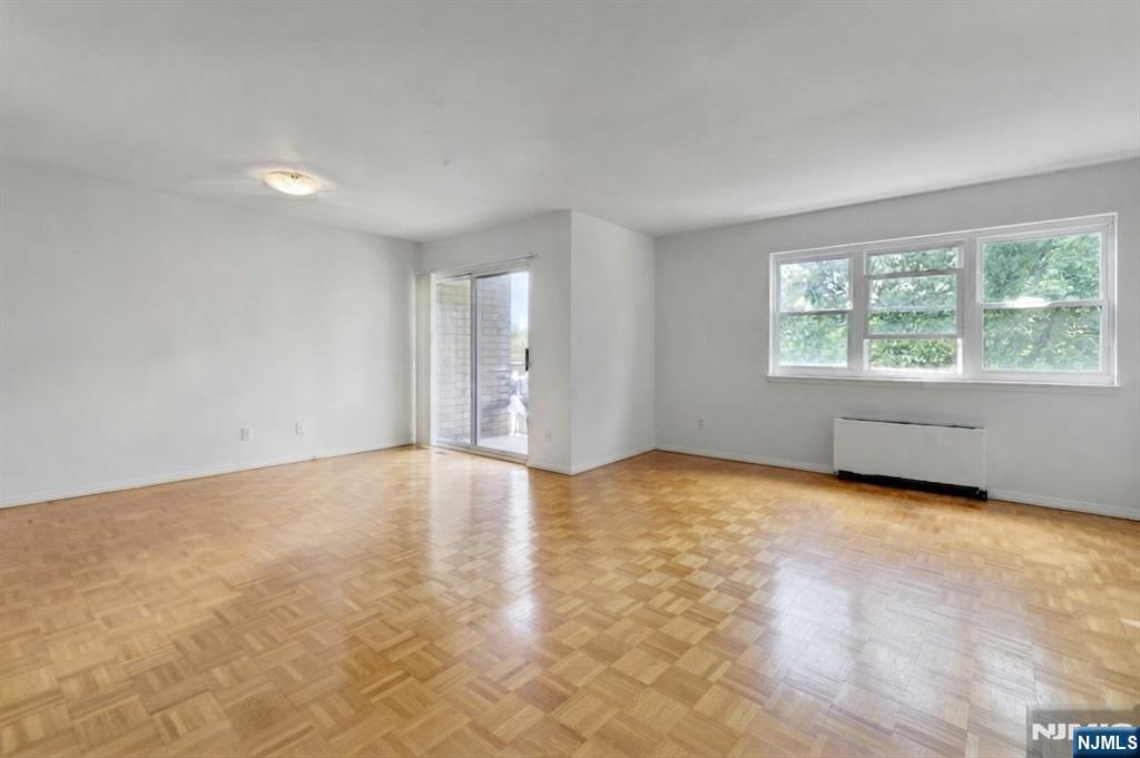 1111 River Road F17 Property Photo 5