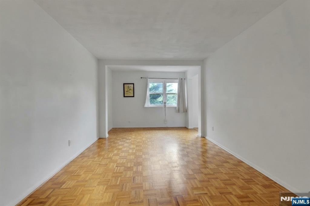 1111 River Road F17 Property Photo 10
