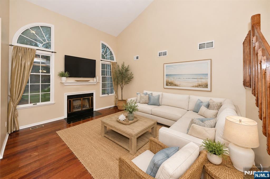 6 Erin Way 404 Property Photo 10