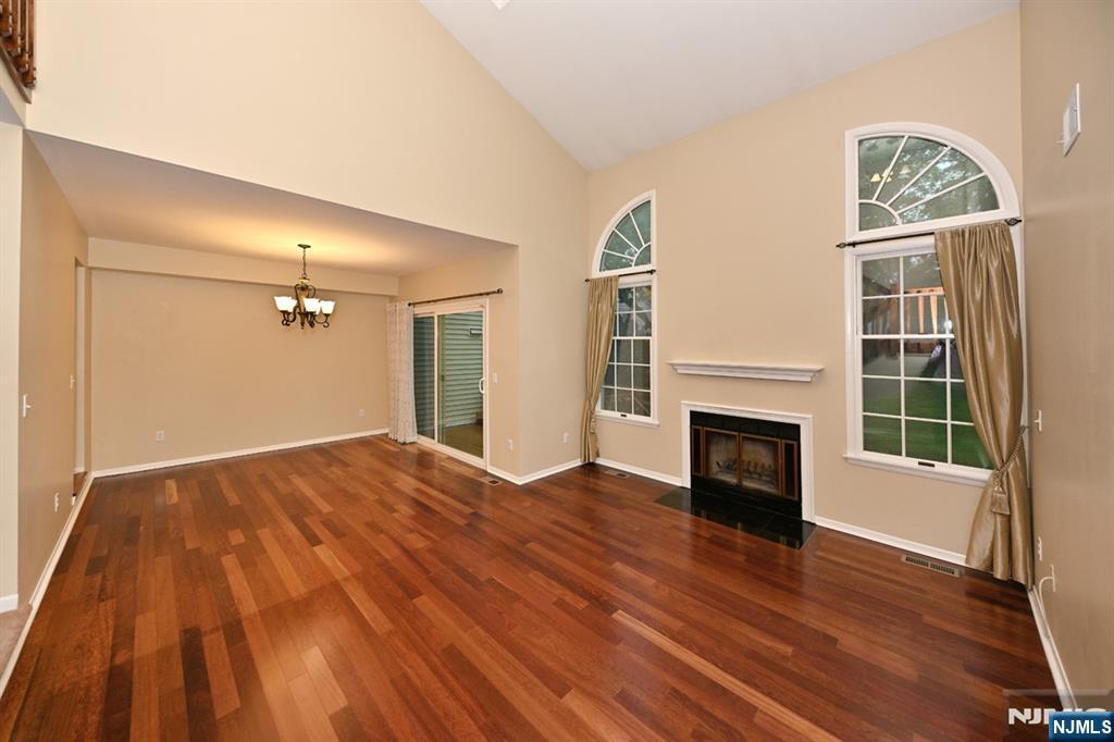 6 Erin Way 404 Property Photo 12