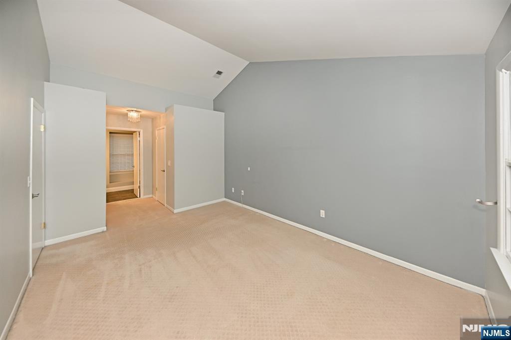 6 Erin Way 404 Property Photo 19