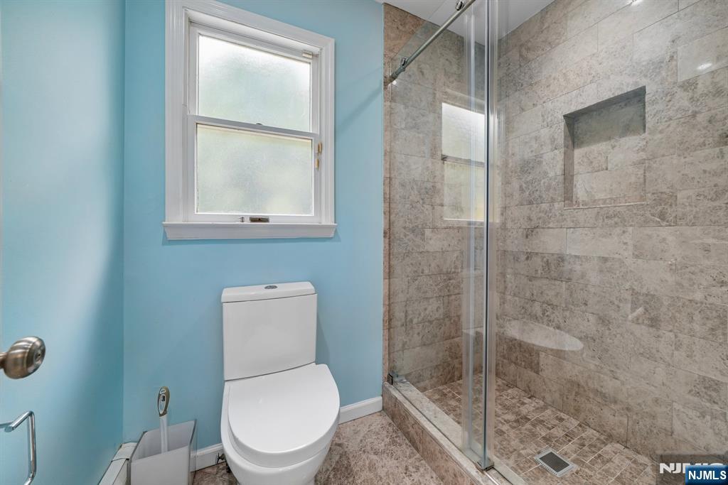 5 Fairfield Court Property Photo 27