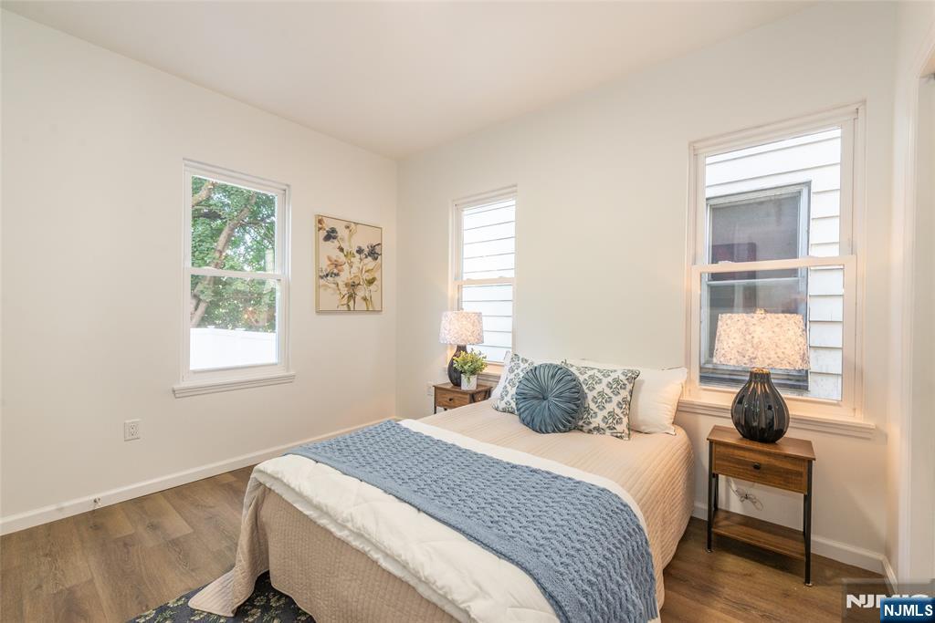 26036347 Property Photo 12