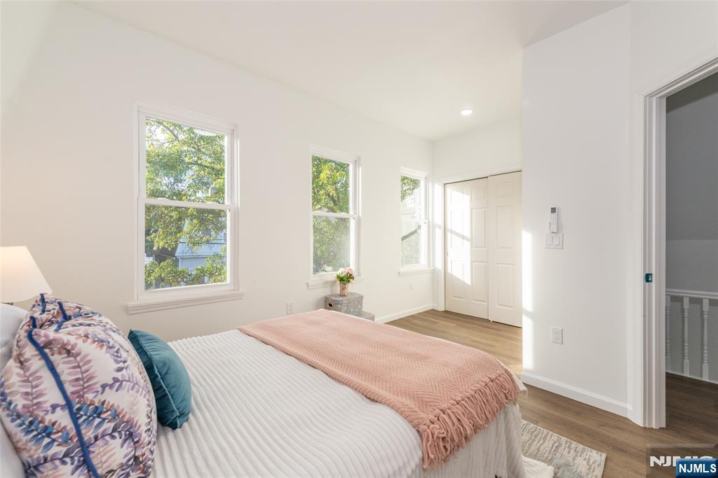 26036347 Property Photo 14