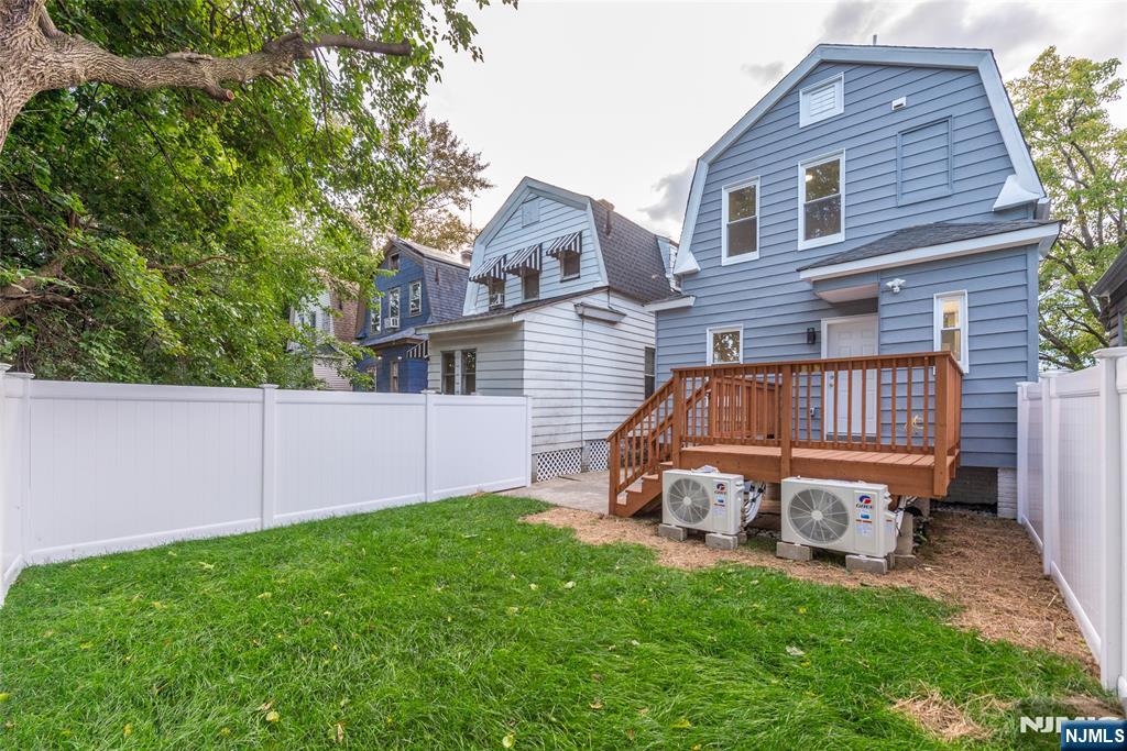 26036347 Property Photo 20