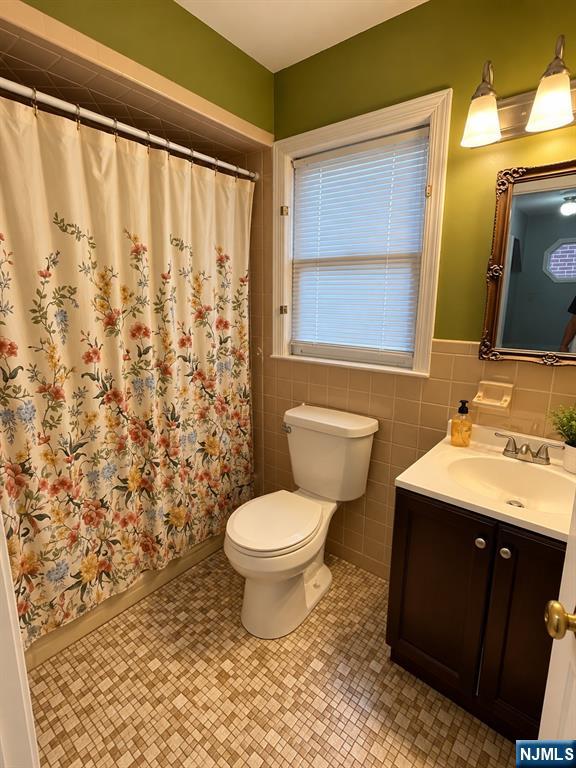 274 Green Avenue Property Photo 11