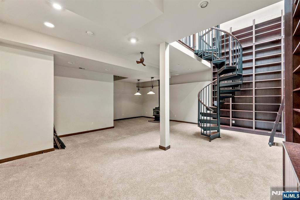 224 Holland Mt Road Property Photo 32