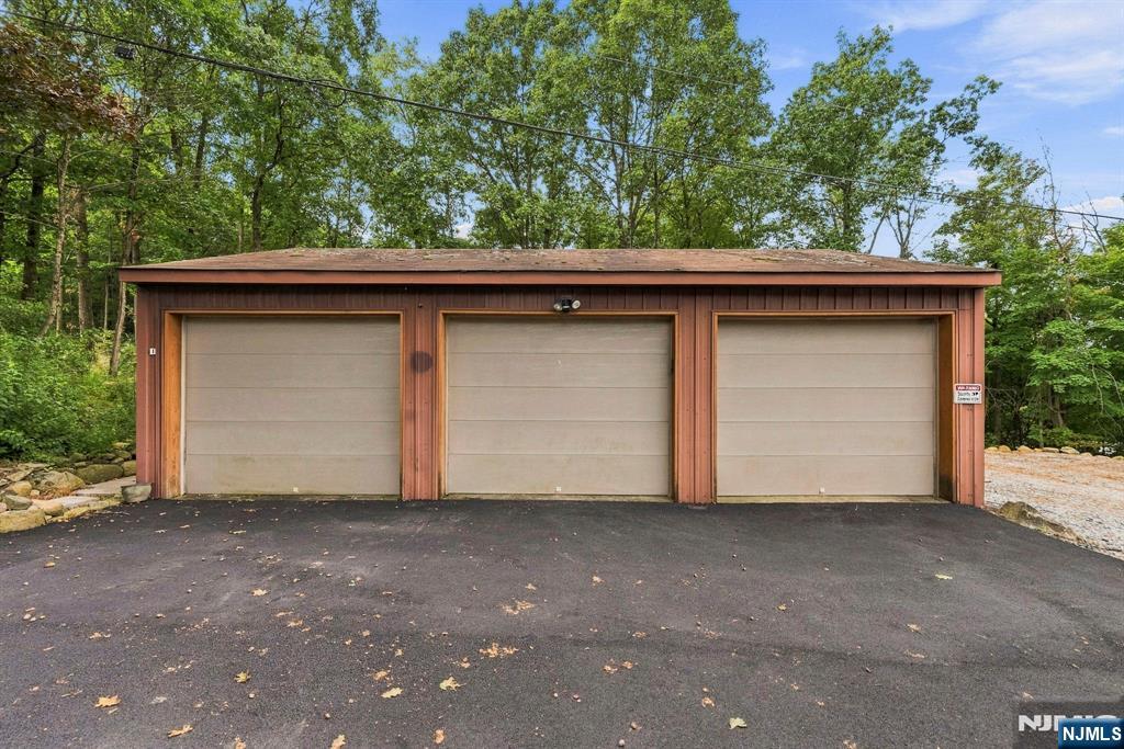 224 Holland Mt Road Property Photo 44