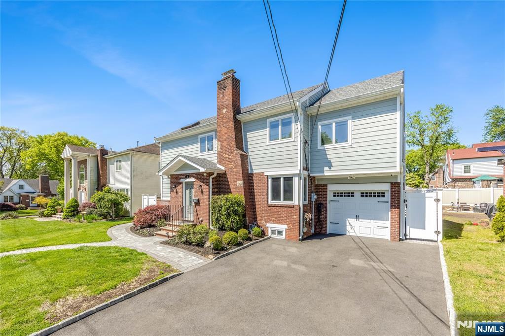 30 Elm Street Property Photo 2