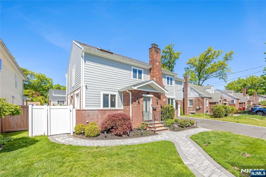 30 Elm Street Property Photo 3