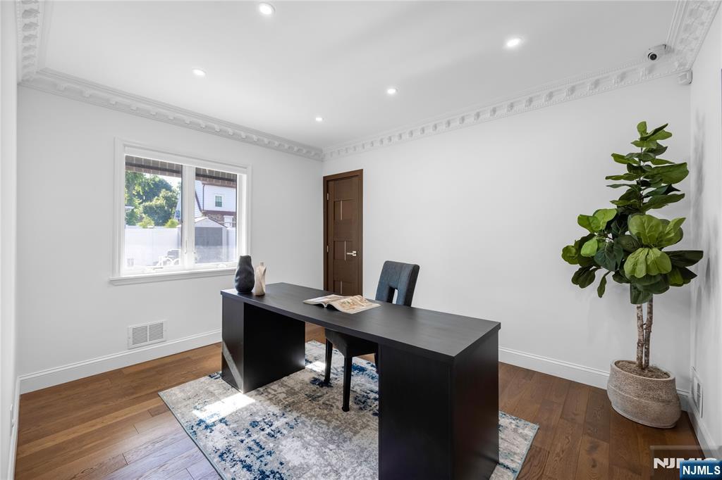 30 Elm Street Property Photo 12