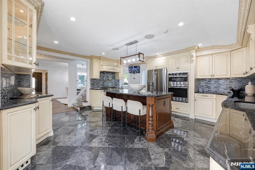 30 Elm Street Property Photo 15