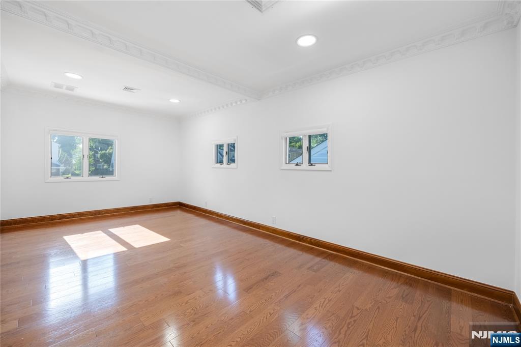 30 Elm Street Property Photo 26