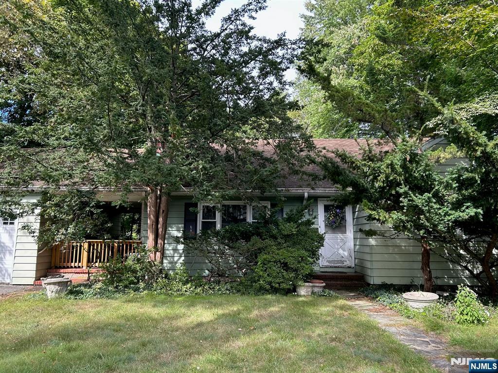 7 Sussex Road Property Photo 1