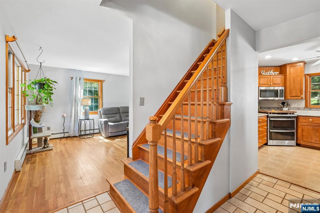 30 Pulaski Drive Property Photo 6