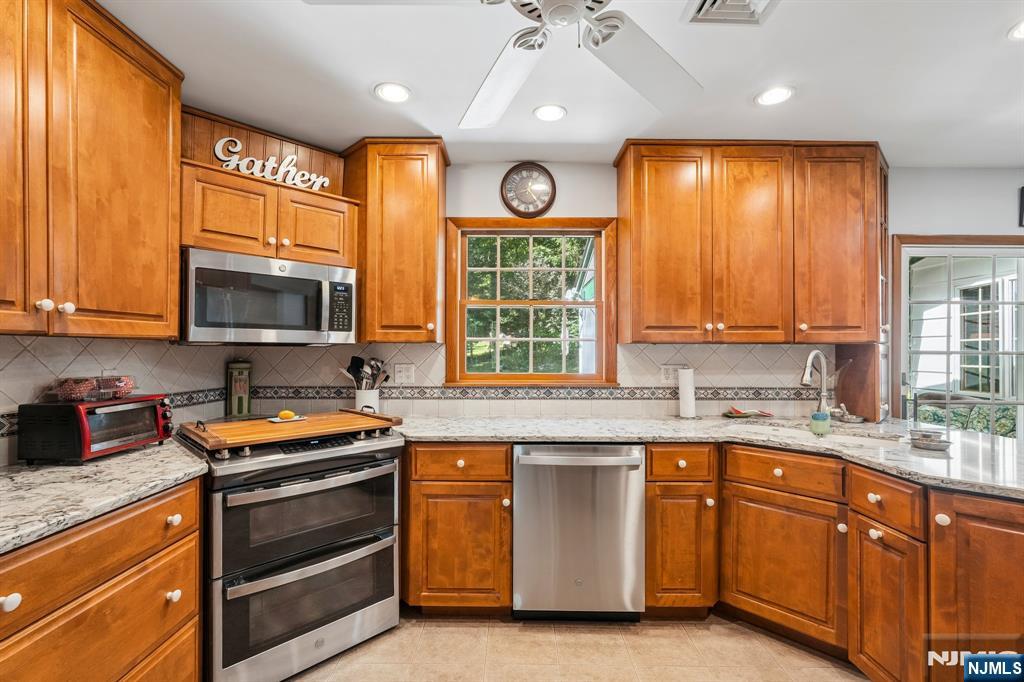 30 Pulaski Drive Property Photo 10