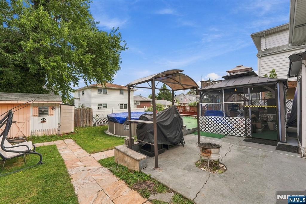 352 Farnham Avenue Property Photo 26