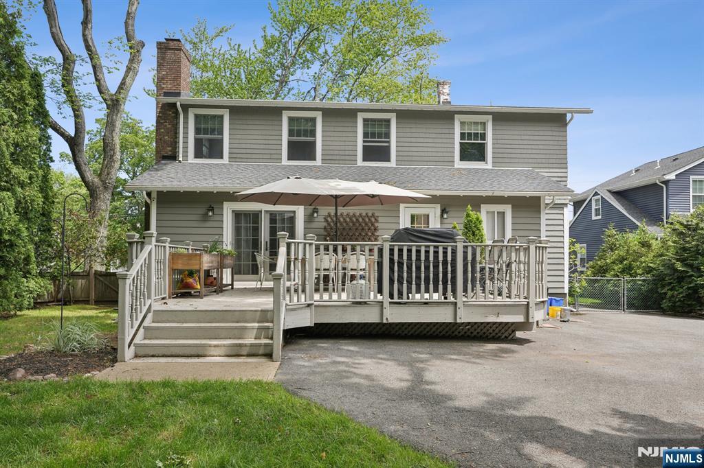 211 Pinelynn Road Property Photo 15