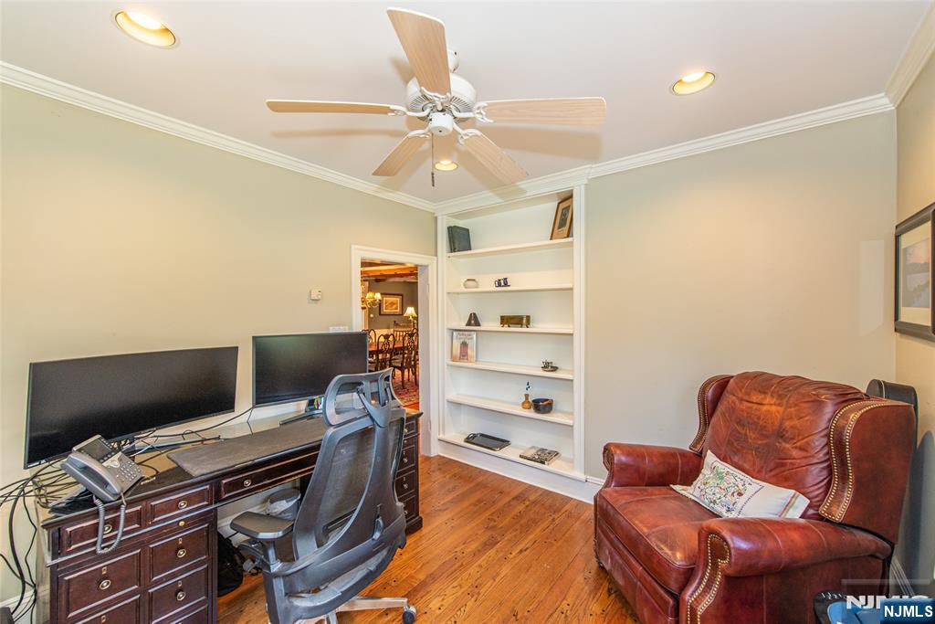 376 Lafayette Road Property Photo 22
